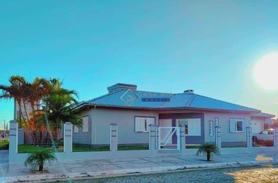 Casa, 3 quartos, 180 m² - Foto 1