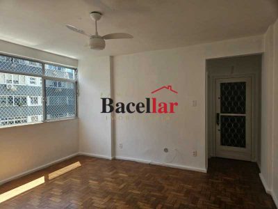 Apartamento, 3 quartos, 100 m² - Foto 1