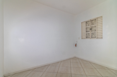 Casa, 5 quartos, 230 m² - Foto 2