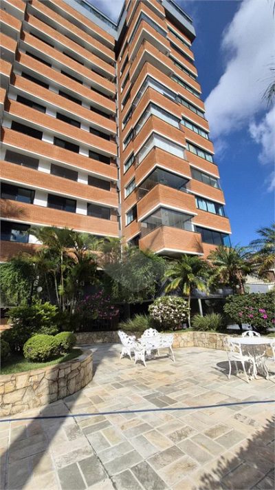 Apartamento, 3 quartos, 203 m² - Foto 1