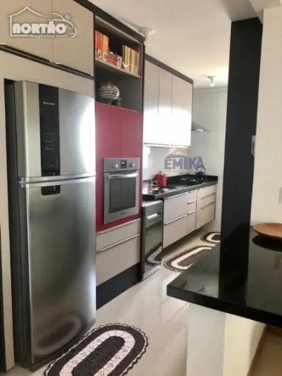 Casa, 3 quartos, 158 m² - Foto 1