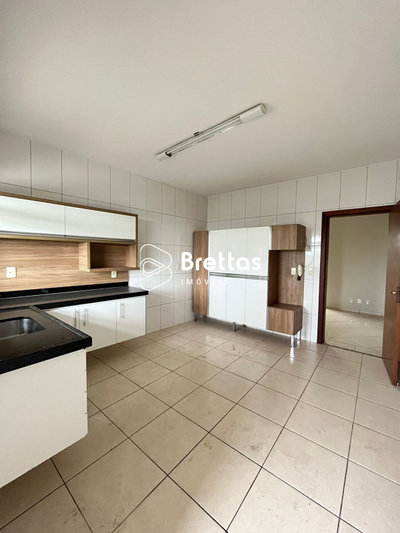 Apartamento, 2 quartos, 75 m² - Foto 1