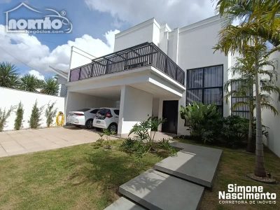 Casa, 4 quartos, 255 m² - Foto 2
