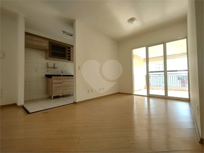 Apartamento, 3 quartos, 81 m² - Foto 2