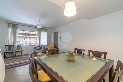 Sobrado, 3 quartos, 178 m² - Foto 1