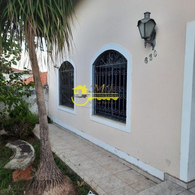 Casa, 3 quartos, 192 m² - Foto 2