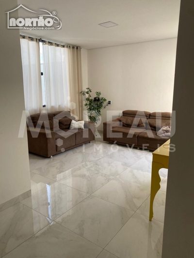 Casa, 3 quartos, 84 m² - Foto 2