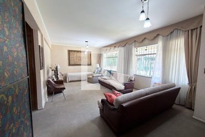 Casa, 4 quartos, 297 m² - Foto 1