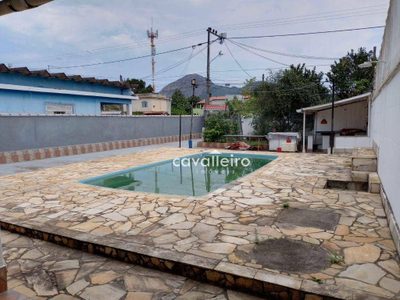Casa, 3 quartos, 237 m² - Foto 4