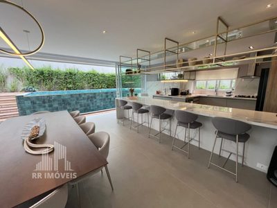 Casa, 5 quartos, 333 m² - Foto 2