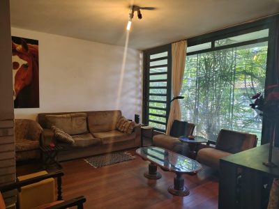 Casa, 3 quartos, 252 m² - Foto 1