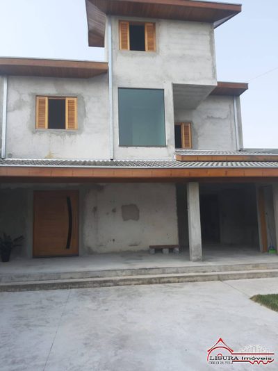 Casa, 3 quartos, 253 m² - Foto 1