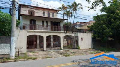 Sobrado, 5 quartos, 411 m² - Foto 1