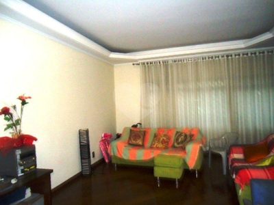 Casa, 3 quartos, 230 m² - Foto 2