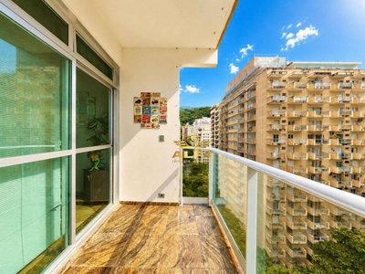 Apartamento, 3 quartos, 158 m² - Foto 2