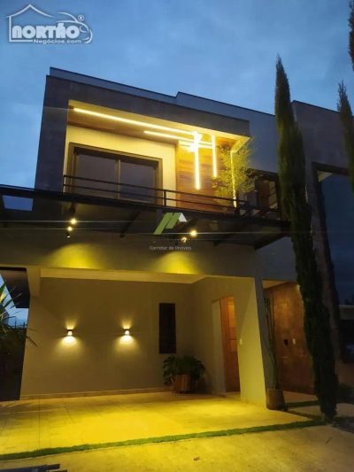 Casa, 6 quartos, 239 m² - Foto 2