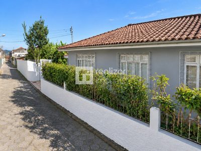 Casa, 3 quartos, 100 m² - Foto 1