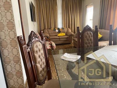 Sobrado, 3 quartos, 354 m² - Foto 1