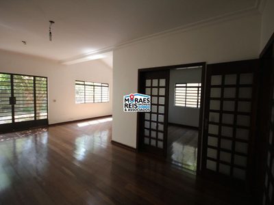Sobrado, 4 quartos, 308 m² - Foto 2
