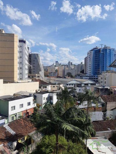 Apartamento, 3 quartos, 140 m² - Foto 2