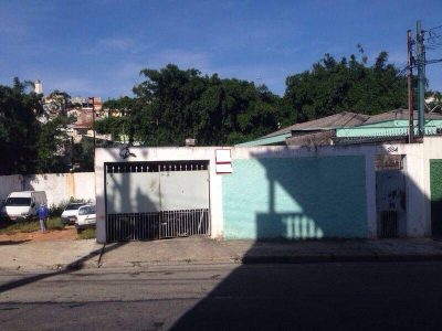 Casa, 6 quartos, 288 m² - Foto 1