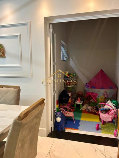 Casa, 3 quartos, 250 m² - Foto 4