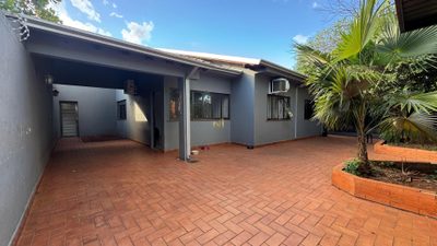 Casa, 3 quartos, 242 m² - Foto 3