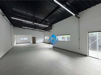 Depósito-Galpão, 472 m² - Foto 2