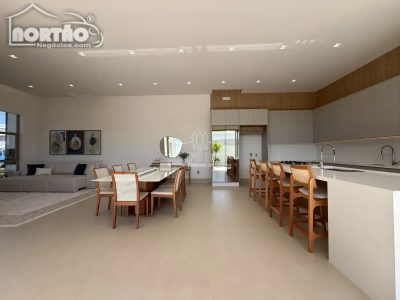 Casa, 1 quarto, 237 m² - Foto 2