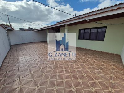 Casa, 3 quartos, 199 m² - Foto 2