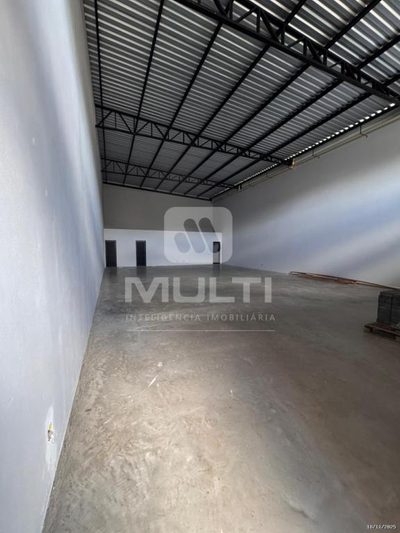 Casa, 1 quarto, 210 m² - Foto 2