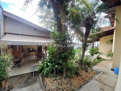 Casa, 3 quartos, 202 m² - Foto 4