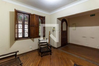 Casa, 3 quartos, 205 m² - Foto 1