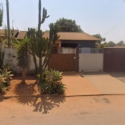 Casa, 2 quartos, 180 m² - Foto 1