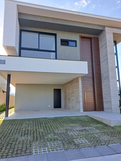 Casa, 3 quartos, 260 m² - Foto 1