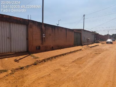 Casa, 2 quartos, 250 m² - Foto 1