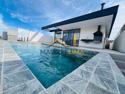 Casa, 3 quartos, 220 m² - Foto 1
