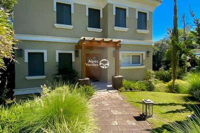 Casa, 3 quartos, 335 m² - Foto 1