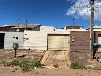 Casa, 2 quartos, 180 m² - Foto 1