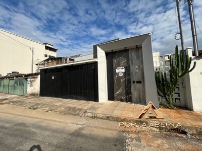 Casa, 3 quartos, 333 m² - Foto 1