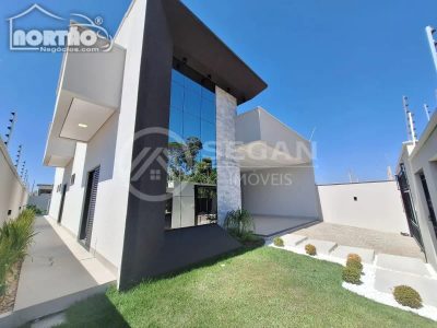Casa, 1 quarto, 203 m² - Foto 2
