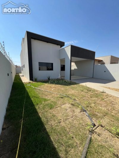 Casa, 3 quartos, 330 m² - Foto 1