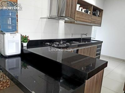 Casa, 3 quartos, 220 m² - Foto 2