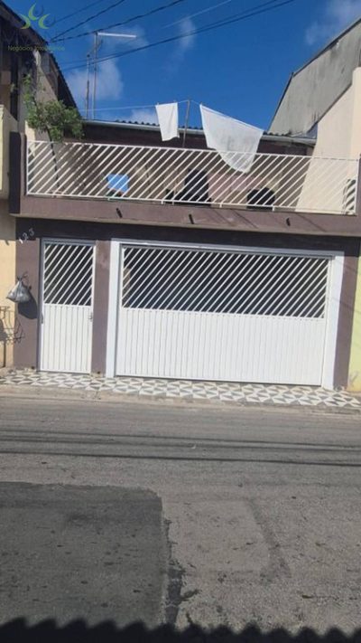 Casa, 2 quartos, 175 m² - Foto 1