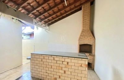 Casa, 3 quartos, 210 m² - Foto 1