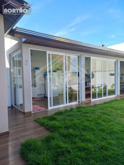 Casa, 3 quartos, 130 m² - Foto 2