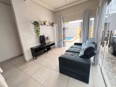 Casa, 3 quartos, 180 m² - Foto 1