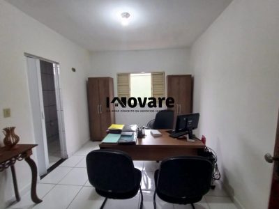 Casa, 3 quartos, 180 m² - Foto 3
