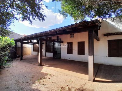 Casa, 4 quartos, 375 m² - Foto 1