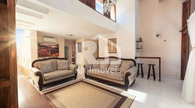 Casa, 3 quartos, 300 m² - Foto 1
